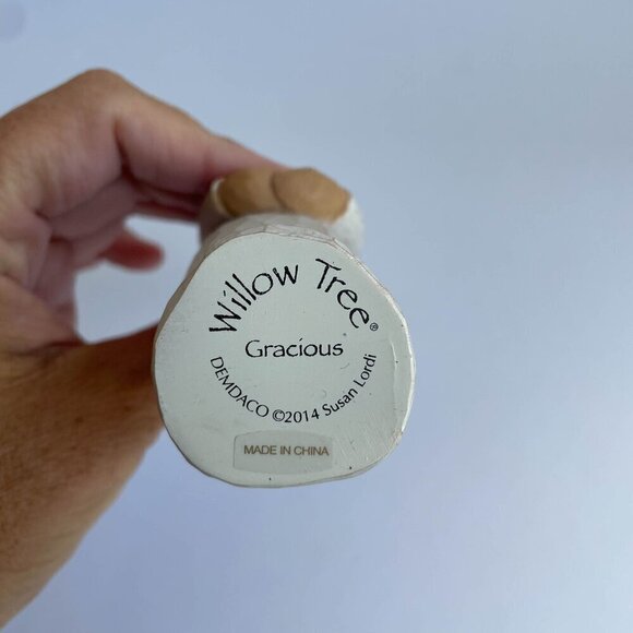 Willow Tree Gracious 2014 Pineapple Figurine Statue Collectible Decor - Picture 10 of 10